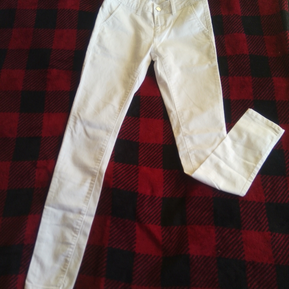 Women's Skinny Jeans in Cream